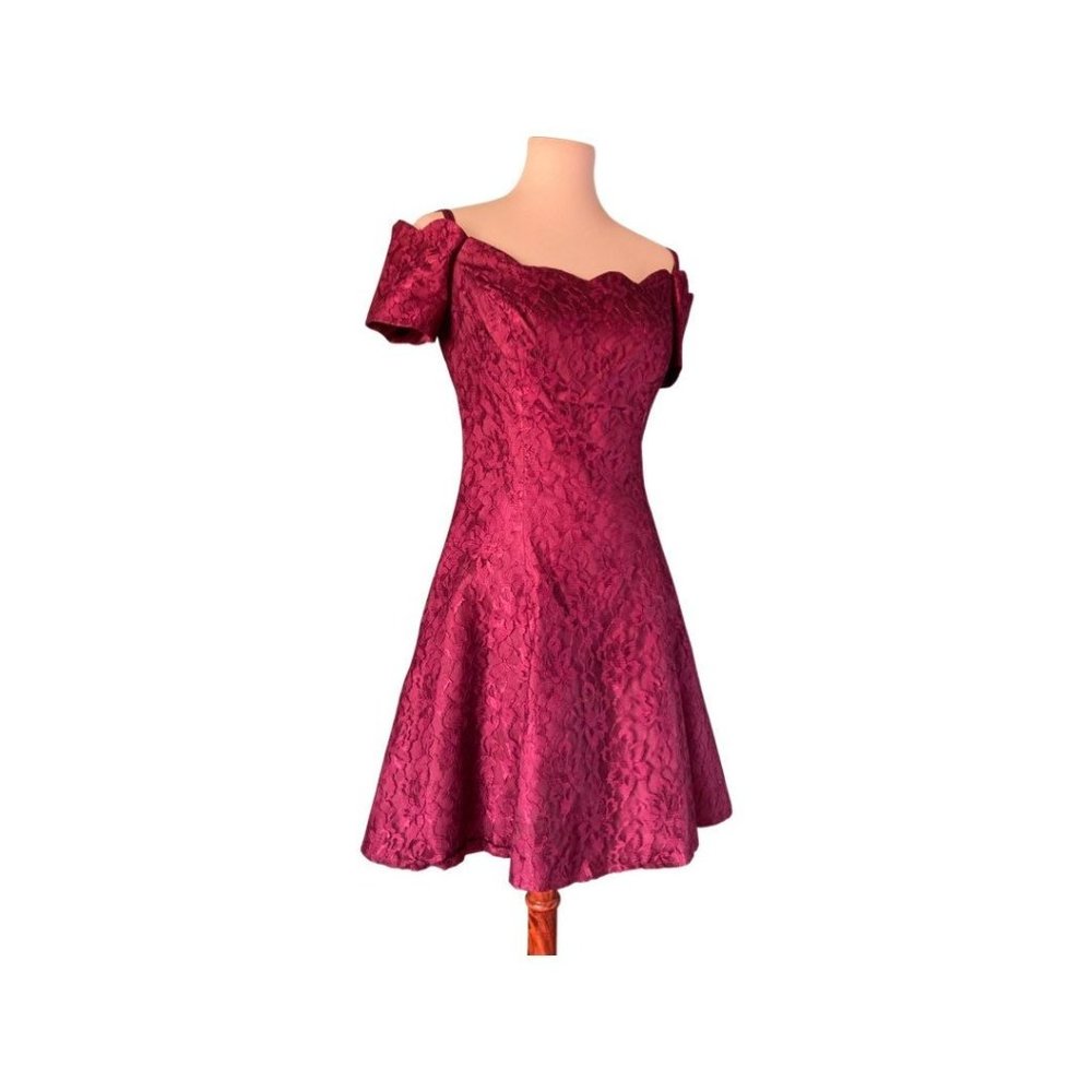 Small | 2 | 4 | Vintage 80's Plum purple burgundy lace formal dress